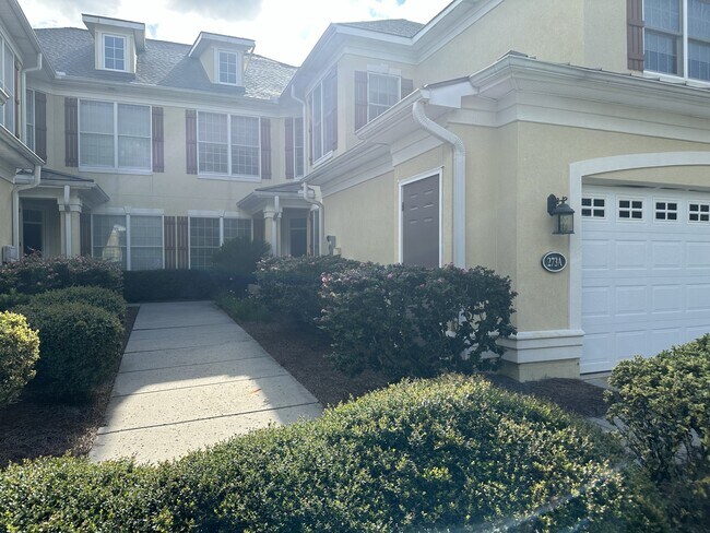 Foto del edificio - 273 Azalea Dr