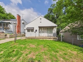 Building Photo - 3437 Jackson Ave