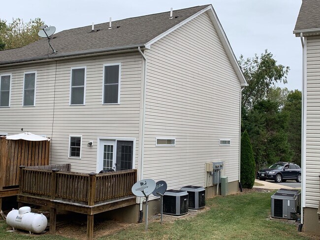 Foto del edificio - 2BR, 2.5 Ba End unit townhouse in Pikes Place