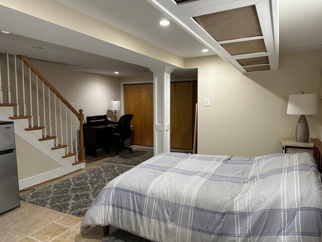 Foto del edificio - 4312 River Rd NW