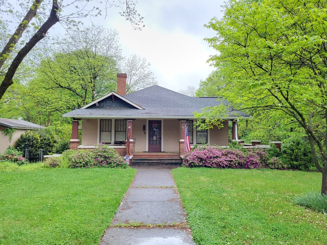 Foto principal - 1920s house in Mooresville