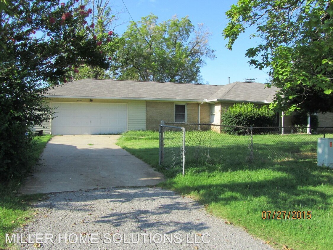 Primary Photo - 3 br, 1 bath House - 10000 SE 59TH ST