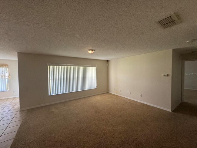 Building Photo - 343 Country Cottage Ln