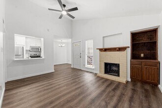 Building Photo - 3500 Tangle Brush Dr