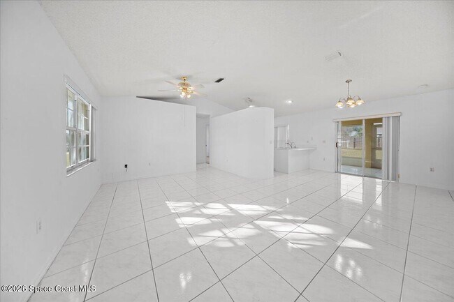 Building Photo - 171 Americana Blvd NE