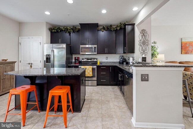 Foto del edificio - 337 Cherrystone Ct