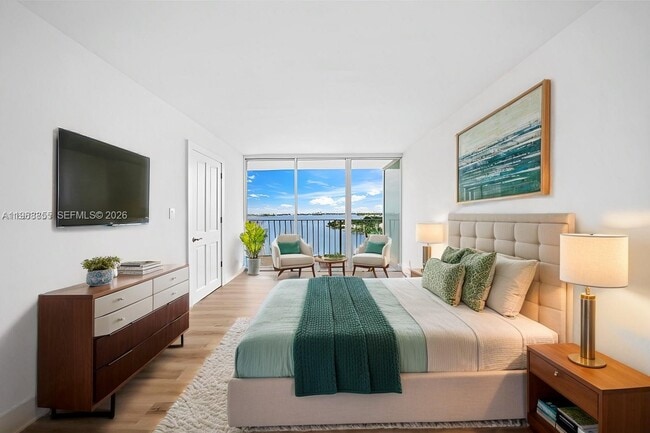 Building Photo - 7601 E Treasure Dr