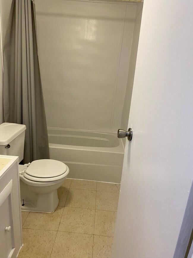 Foto del edificio - 11529 Holton Ln
