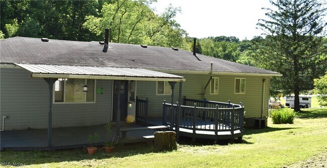 Foto del edificio - 487 Greenhill Rd