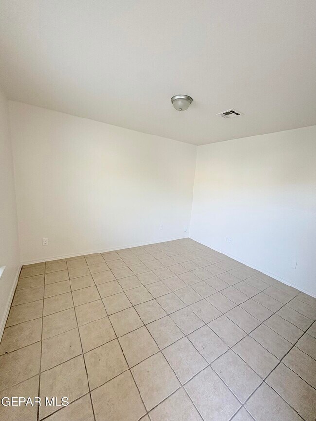 Foto del edificio - 2524 Porter Ave