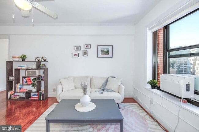 Foto del edificio - 2100 19th St NW