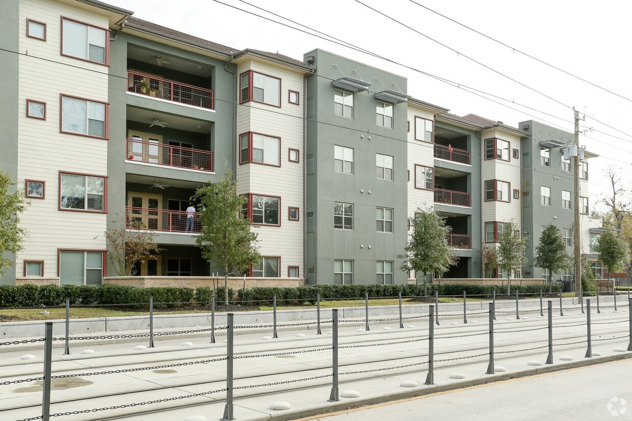 Foto del edificio - Avenue Fulton Gardens