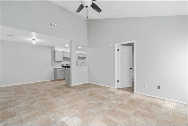 Building Photo - 2006 Redwing Way