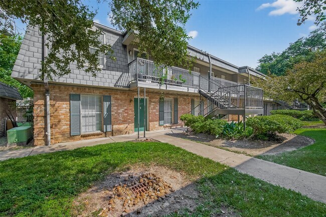Foto del edificio - 8931 Gaylord Dr