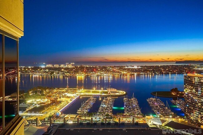 Building Photo - 200 E Harbor Dr