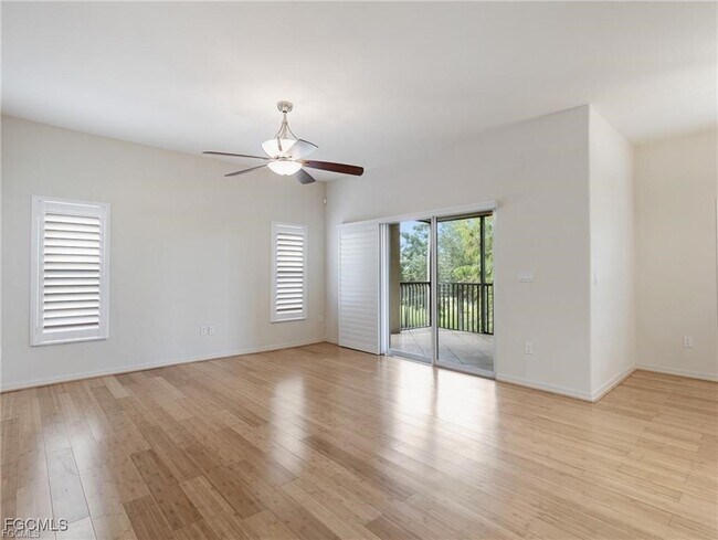 Building Photo - 10060 Lake Cove Dr