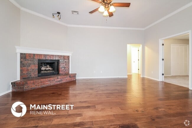 Building Photo - 3701 Harmony Dr