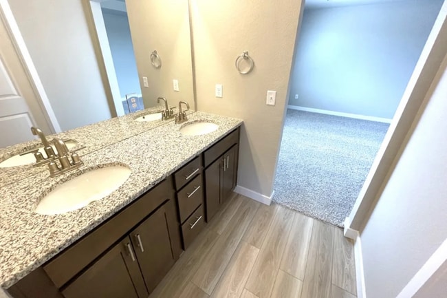 Building Photo - 13545 Arriba Dr
