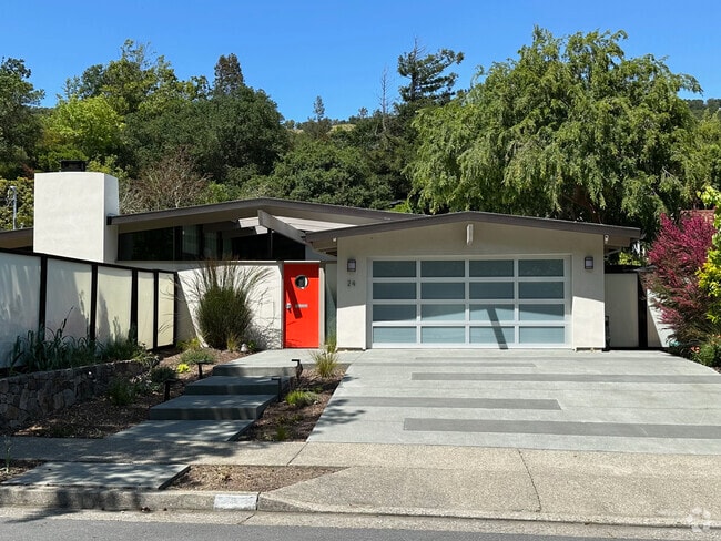 Building Photo - 24 Valleystone Dr