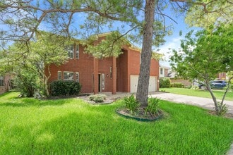 Building Photo - 2922 Glencullen Ln