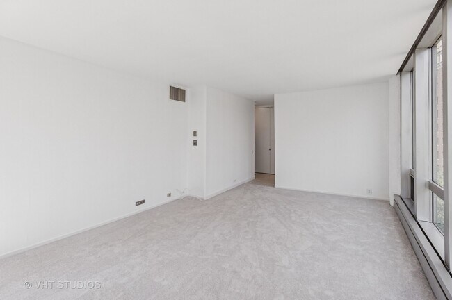 Foto del edificio - 1300 N Astor St