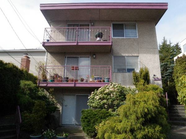 Front - 7531 24th Ave NW