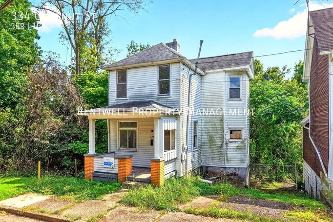 Photo - 334 Chesnut St- House