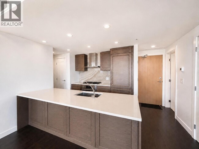 Building Photo - 5629 Birney Ave