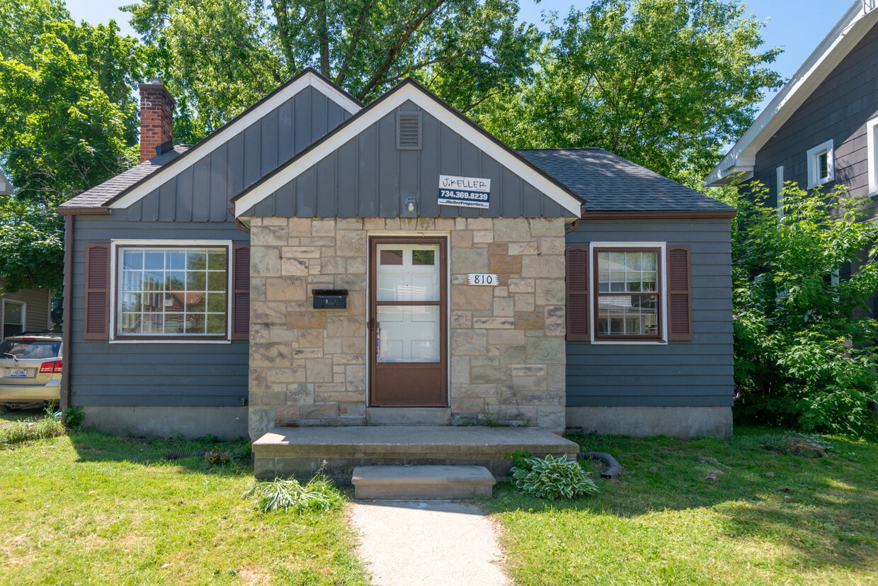 Photo - 810 Sylvan Ave (Ann Arbor, MI)