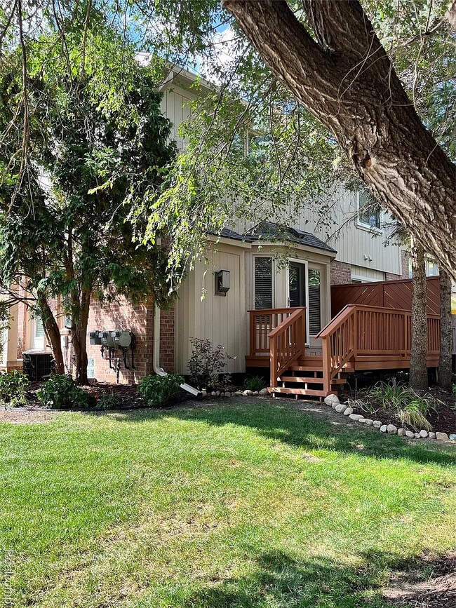 Building Photo - 4455 Park Place Dr