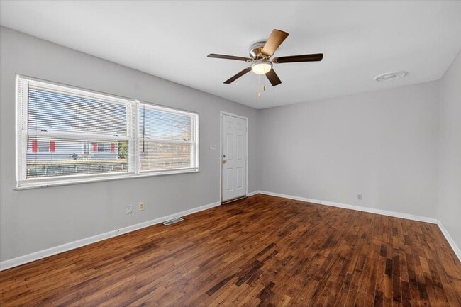 Photo - 2301 Perkins Ave Townhome