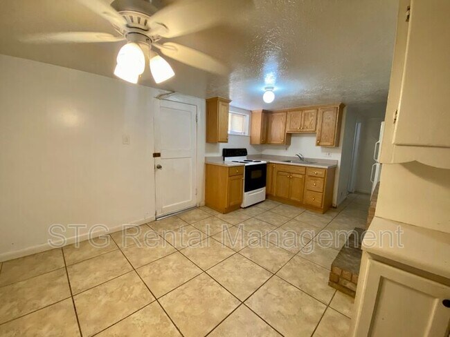 Building Photo - 78 E 300 S