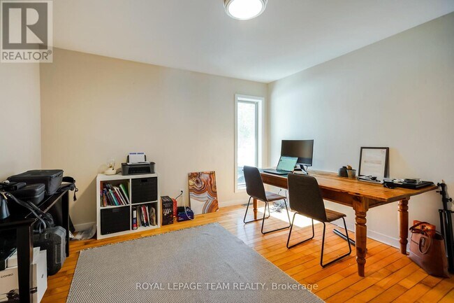 Photo du bâtiment - 3005 Tompkins Rd
