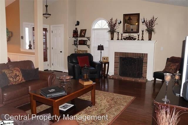 Foto del edificio - 3 br, 2 bath House - 522 Dunwoody Drive