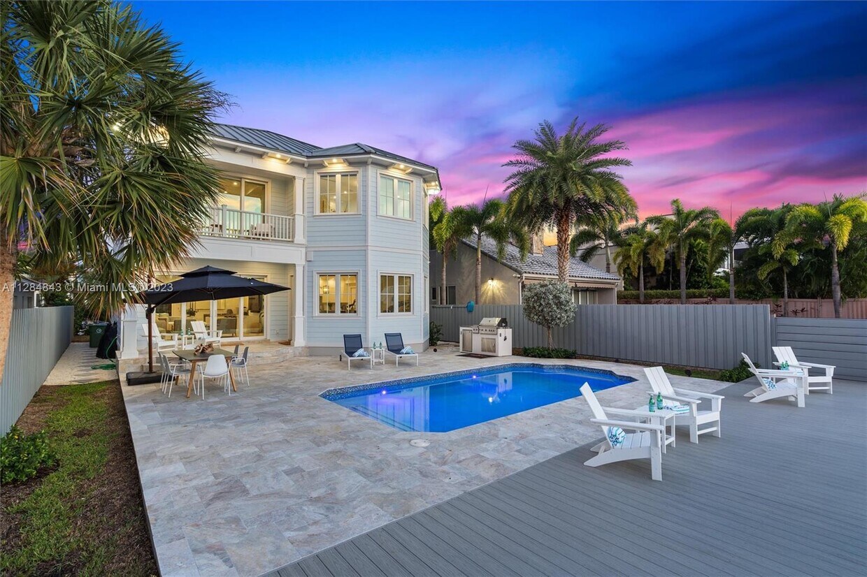 Fort Lauderdale, 
                        , –