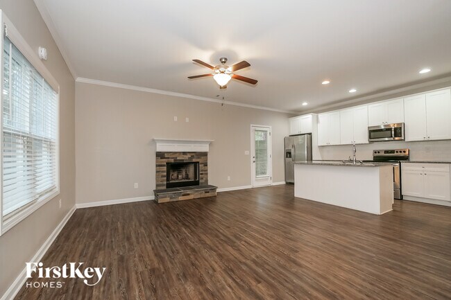 Foto del edificio - 28 E Newnan Rd