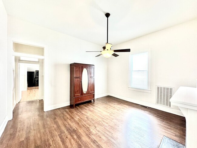 Photo - Antique-Inspired Cottage with Modern Comforts House