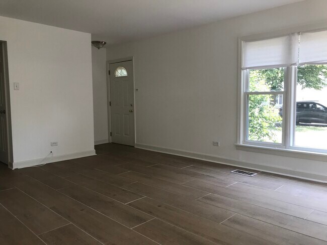 Foto del edificio - 1010 N Douglas Ave