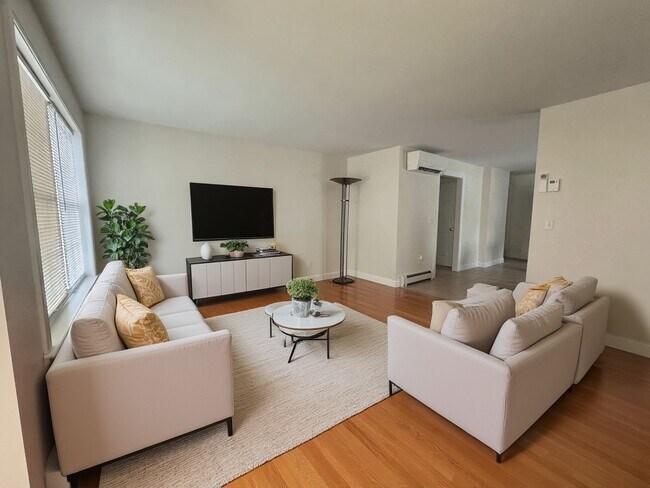 Foto del edificio - 1 Horseshoe Dr