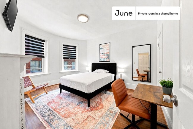 Building Photo - Room in Shared 7 bed/2 bath home in Allston