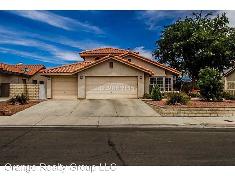 381 Bradford Dr, Henderson, NV 89074 House Rental in Henderson, NV