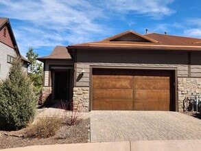Building Photo - 518 N Otto Dr