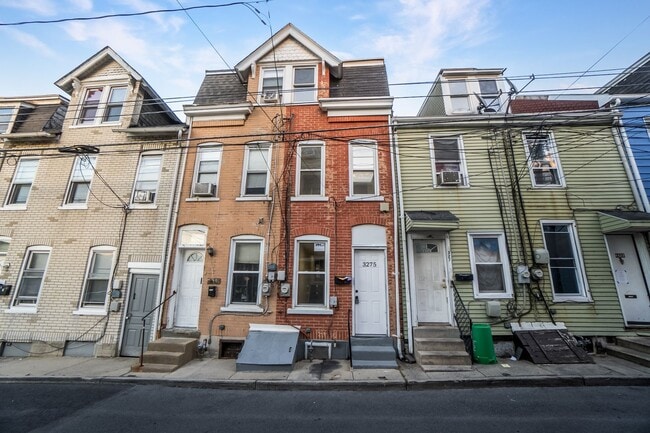 Foto del edificio - Move-In Ready 3BR Home in Central Allentown