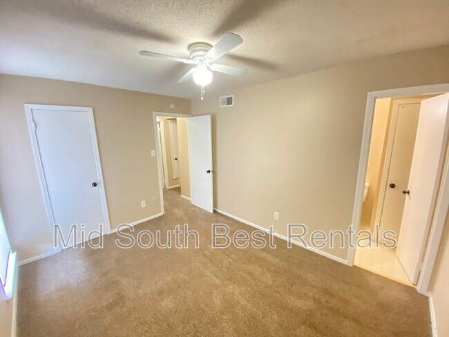 Building Photo - 3241 Carnes Ave