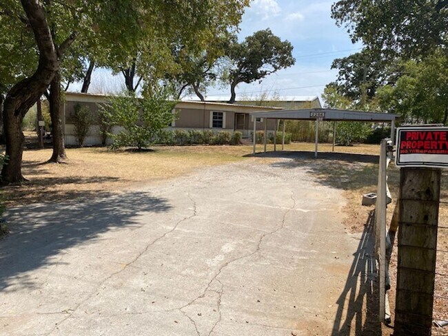 Foto del edificio - 3 bedroom country living mobile home