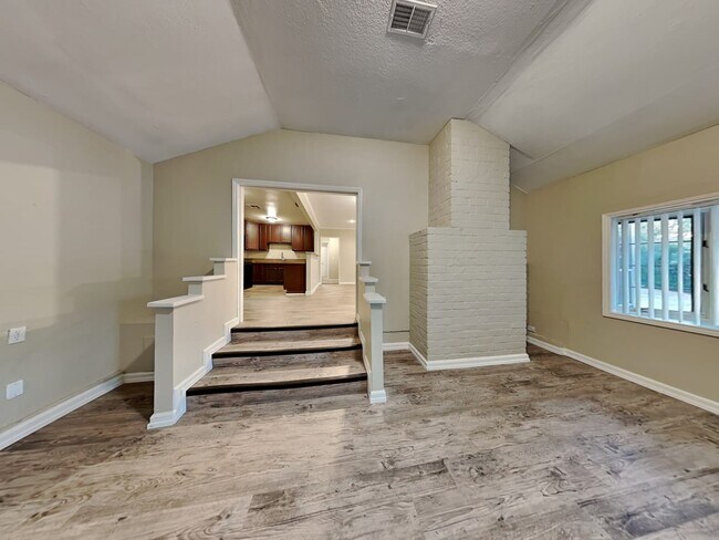 Building Photo - 8159 Beeman Ave