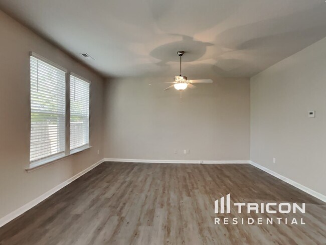 Foto del edificio - 136 Yadkin St