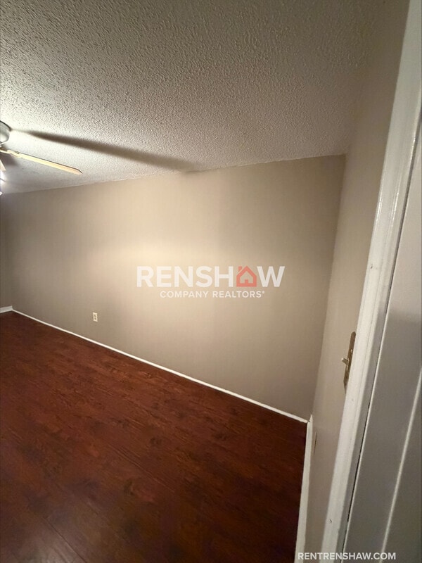 Building Photo - 528 Troy Ave