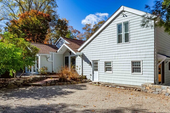 Foto del edificio - 188 Godfrey Rd E