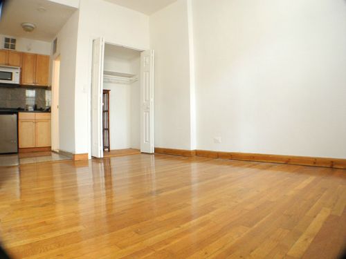 Foto principal - 257 E 33rd St